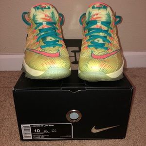 Lebron XII low “ Arnold Palmer”